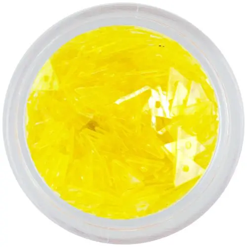 Sárga színű körömdíszek – háromszögek