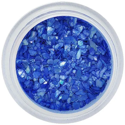 Sötétkék, rendszertelen alakú törmelékek visszfénnyel